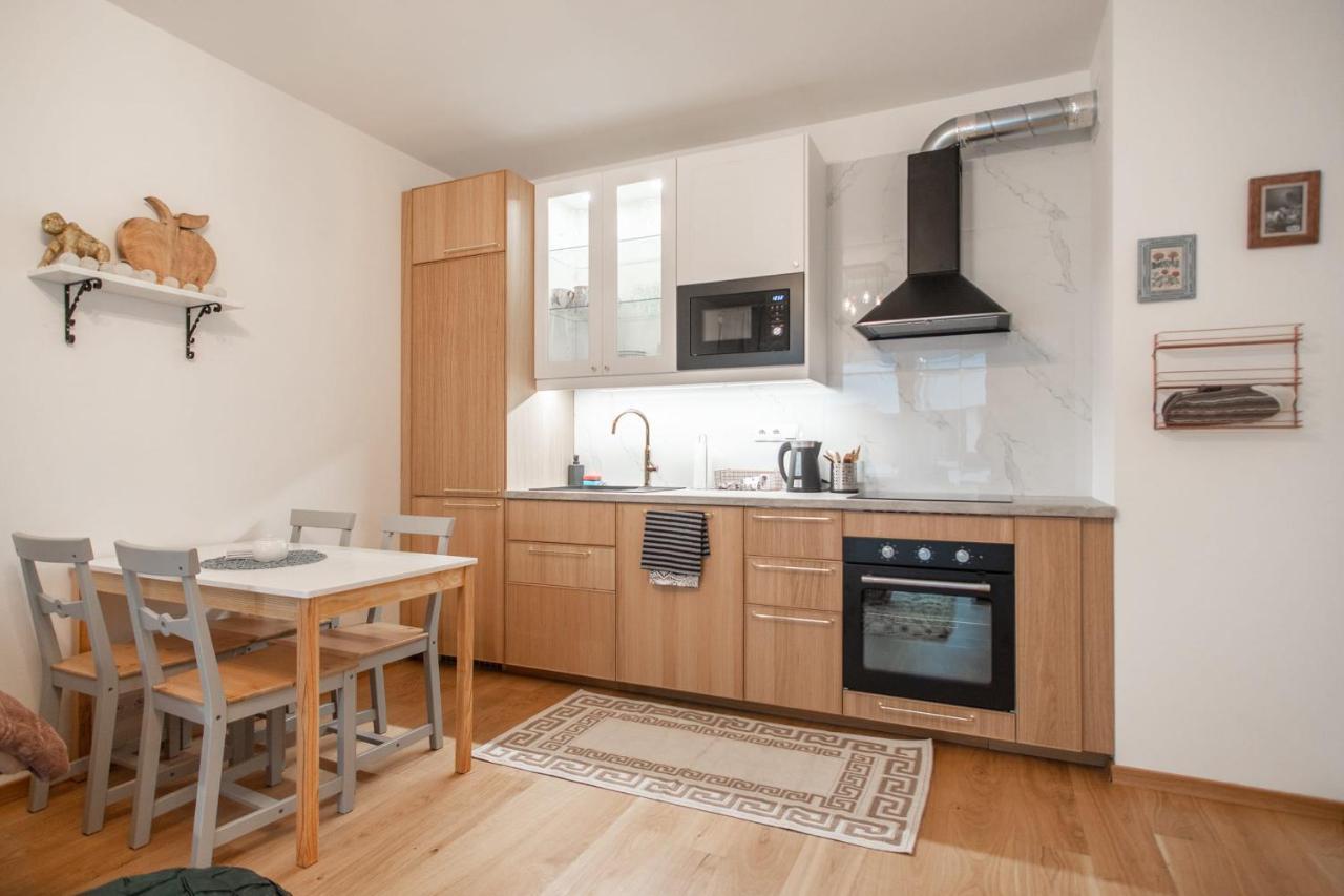 Apartment With Balcony براغ المظهر الخارجي الصورة