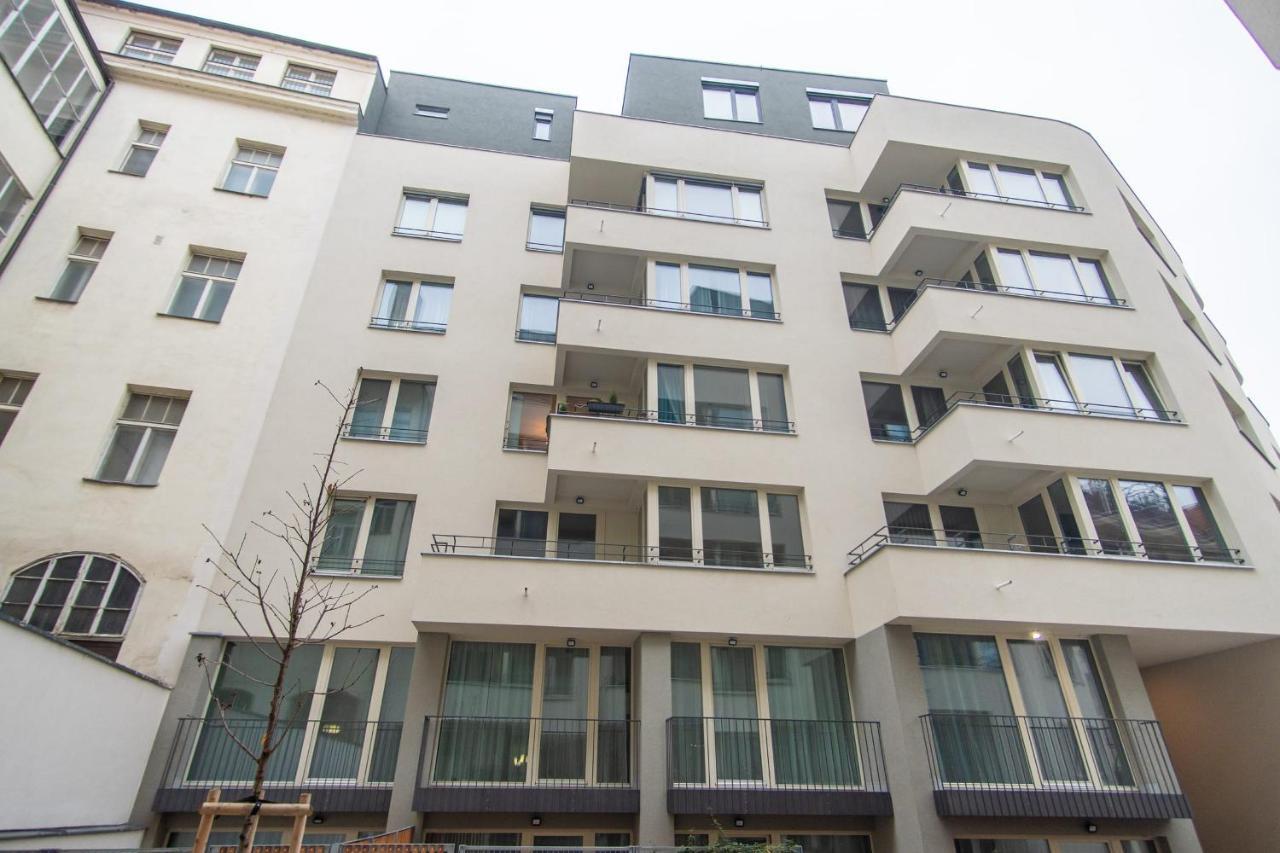 Apartment With Balcony براغ المظهر الخارجي الصورة
