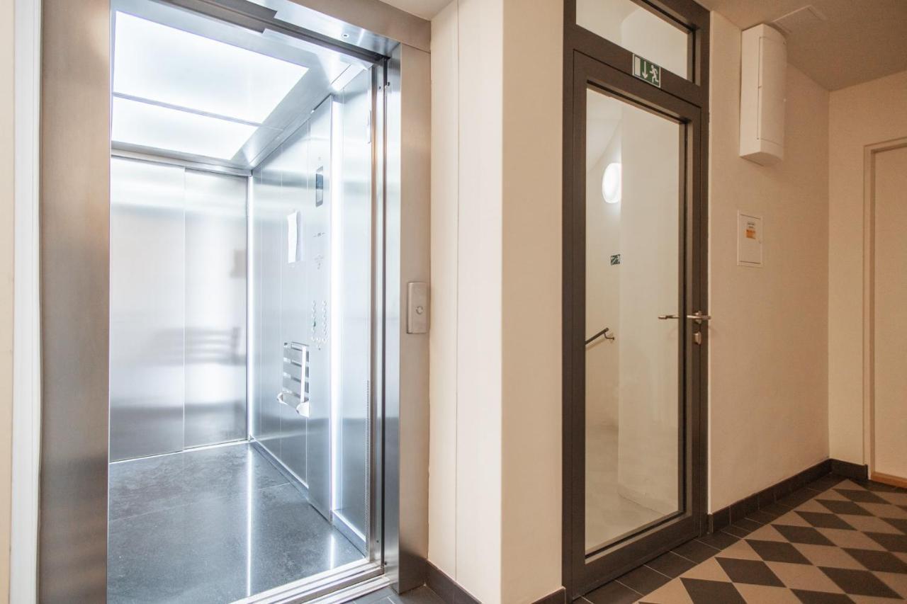 Apartment With Balcony براغ المظهر الخارجي الصورة
