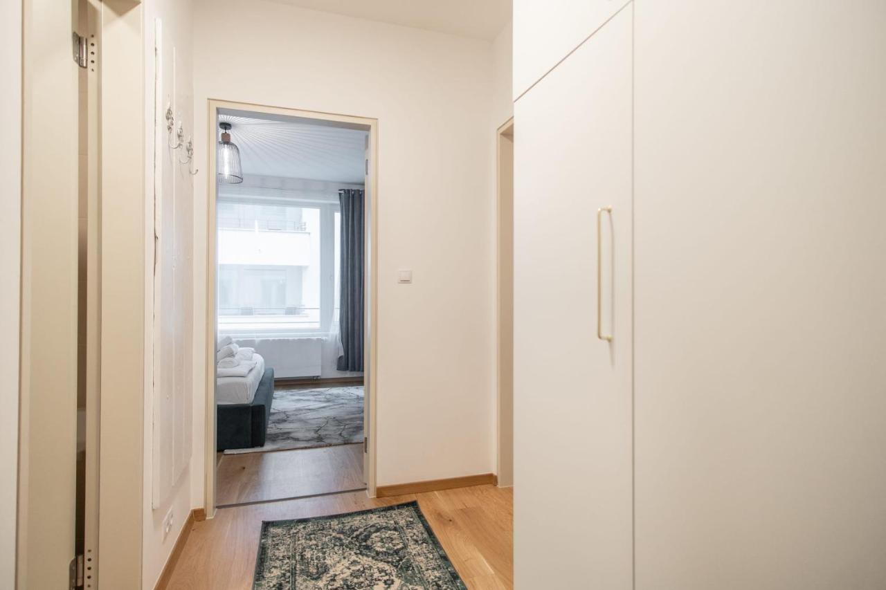 Apartment With Balcony براغ المظهر الخارجي الصورة